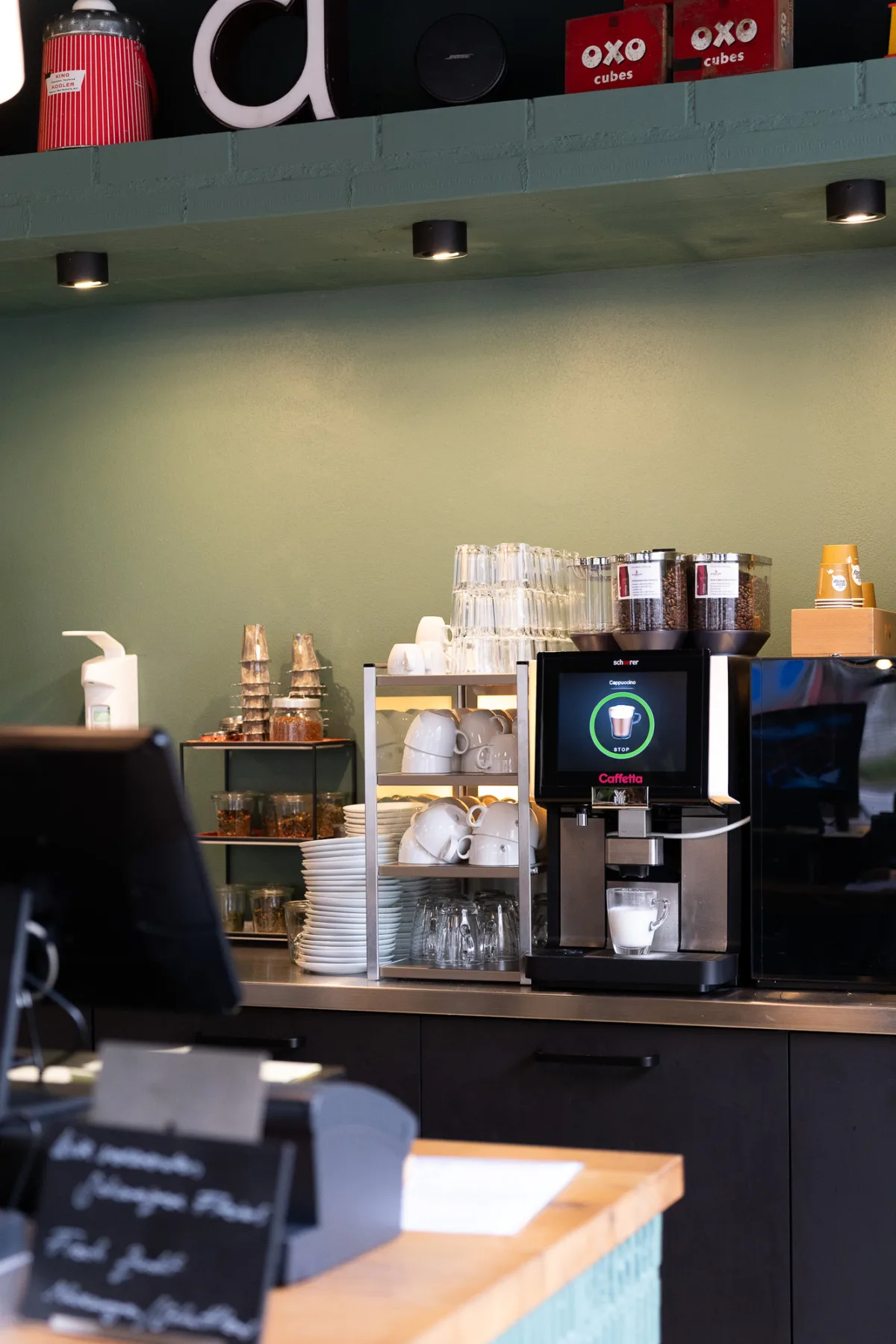 Kaffeemaschine im Bistro